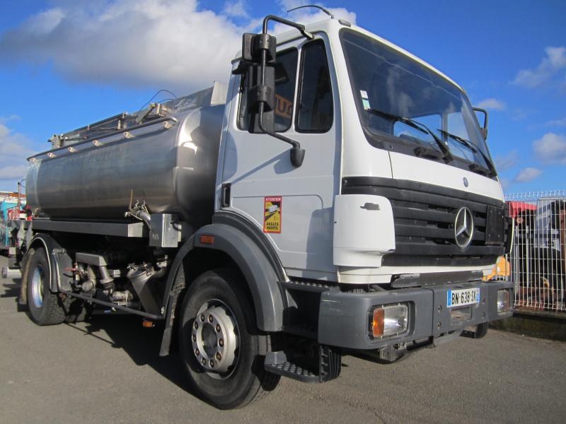 Camion Mercedes SK 2024 Citerne Hydrocarbures