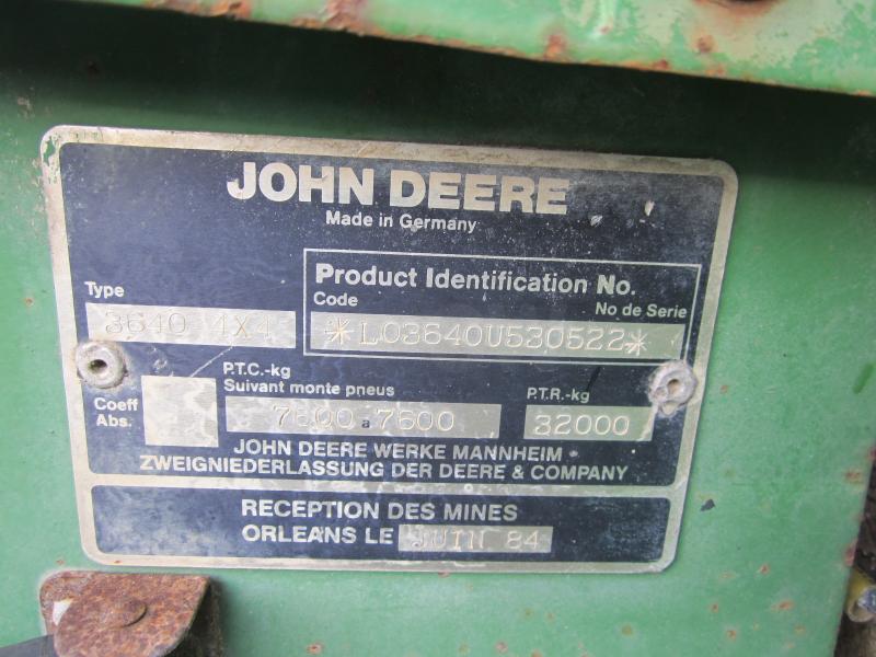 Tracteur agricole John Deere 3640