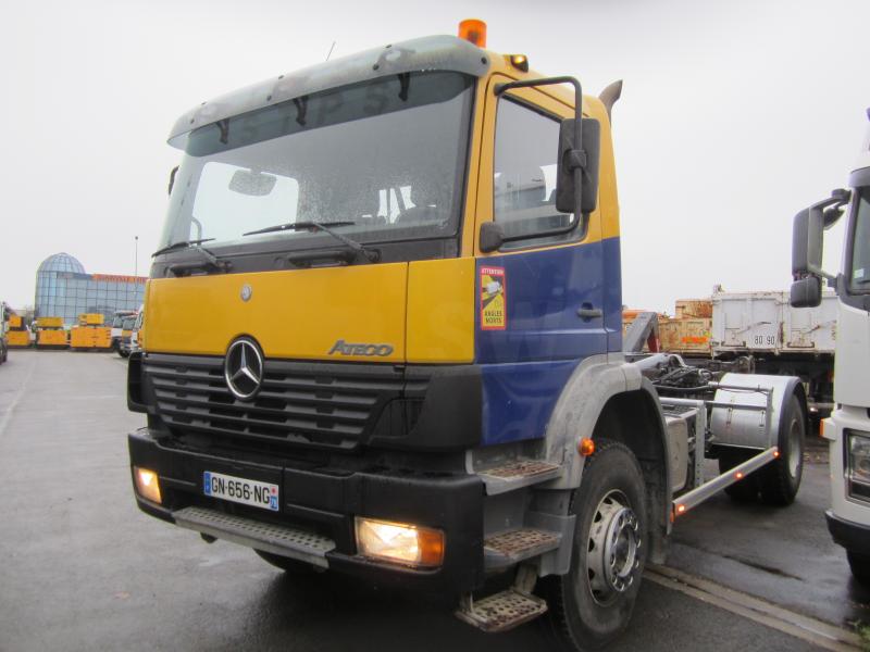 Camion Mercedes Atego 1823 Polybenne