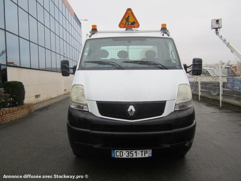 Photo Renault Mascott 120 DXI image 2/21