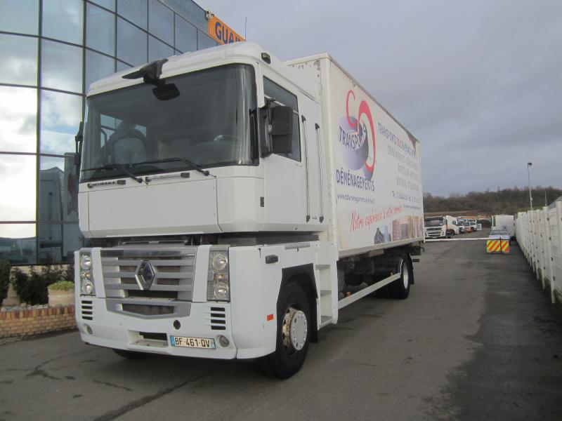 Camion Renault Magnum 460.19 DXI Fourgon