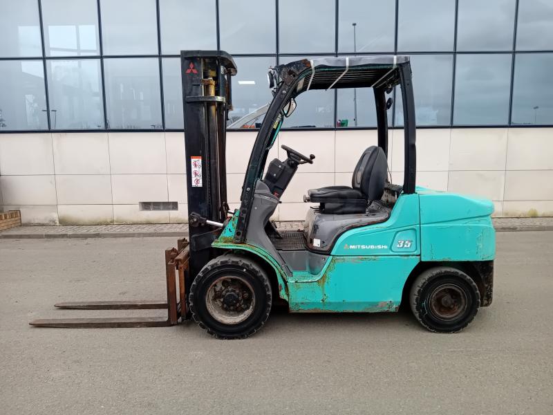 Chariot élévateur Mitsubishi FD35N Chariot diesel