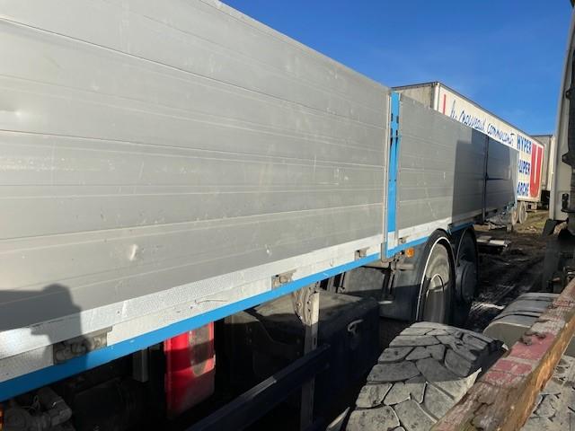 Camion Renault D wide 430 Plateau