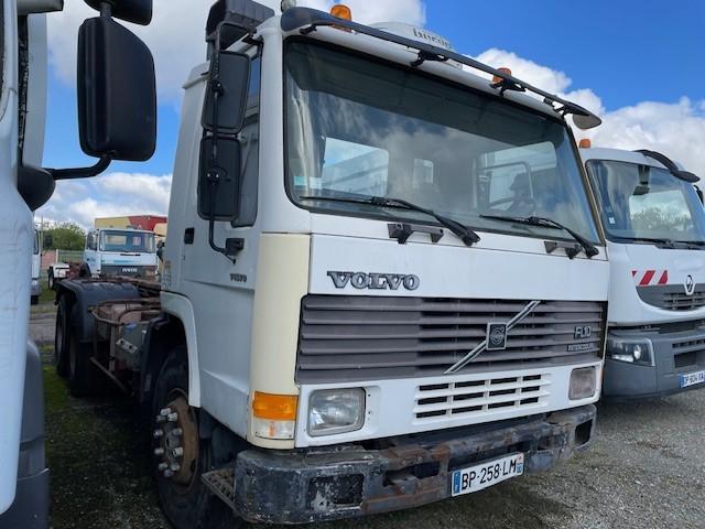 Camion Volvo FL10 Polybenne