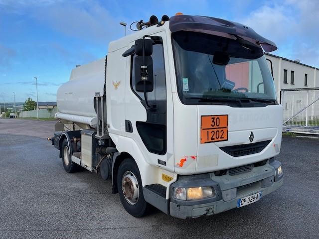 Camion Renault Midlum 180 DCI Citerne Hydrocarbures