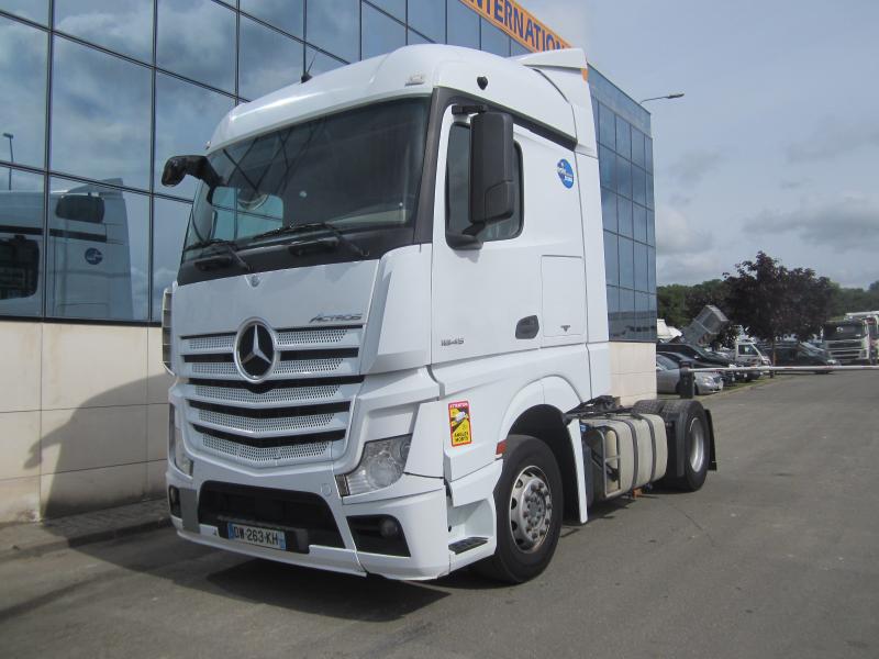 Tracteur Mercedes Actros 1845