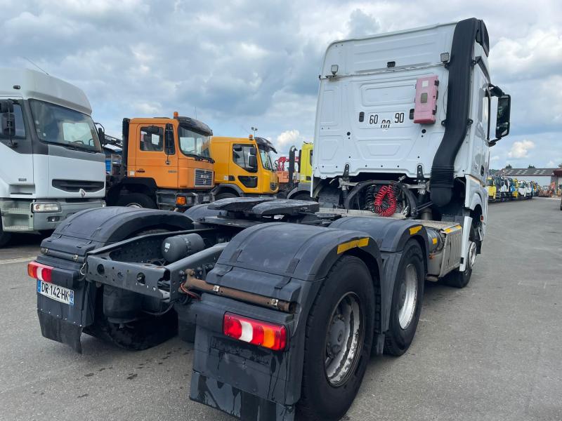 Tracteur Mercedes Arocs 3348