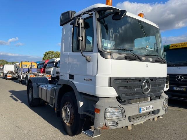 Tracteur Mercedes Actros 2036