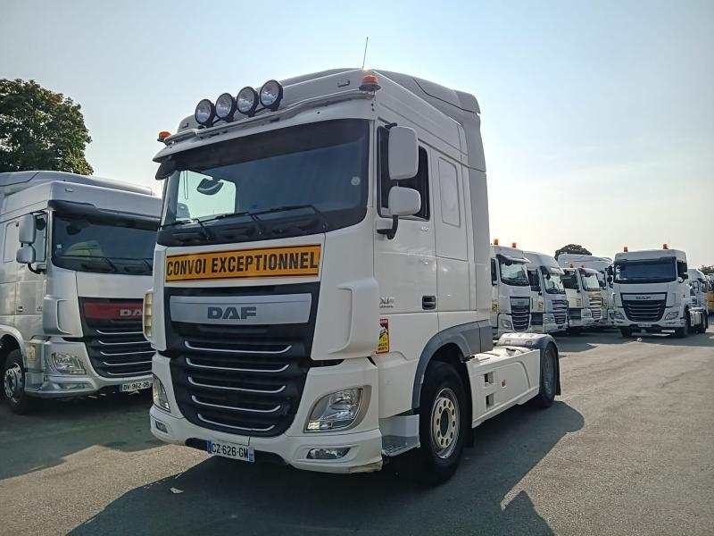 Tracteur DAF XF 460