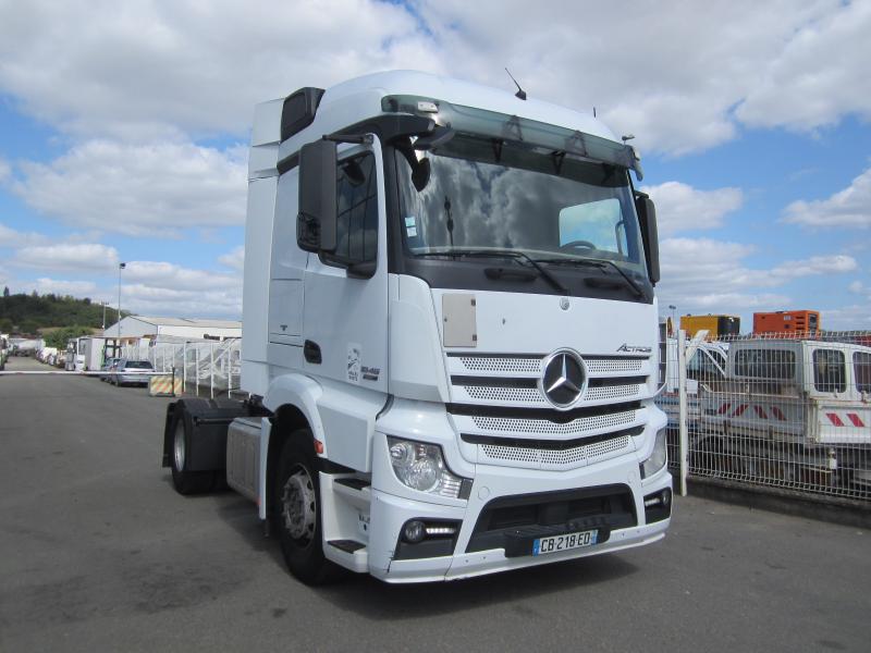 Tracteur Mercedes Actros 1845