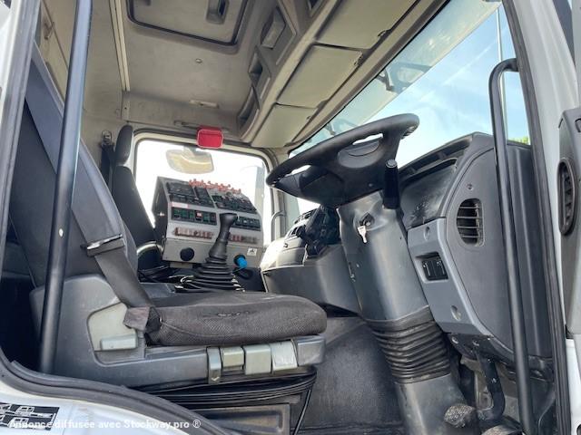 Photo Mercedes Axor 1829 image 8/9