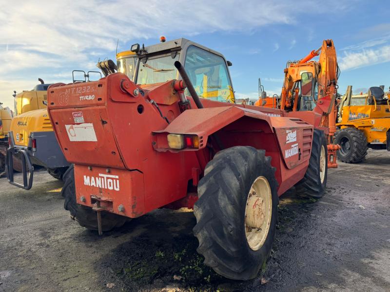 Chariot tout-terrain Manitou 1232 turbo