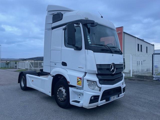 Tracteur Mercedes Actros 1845