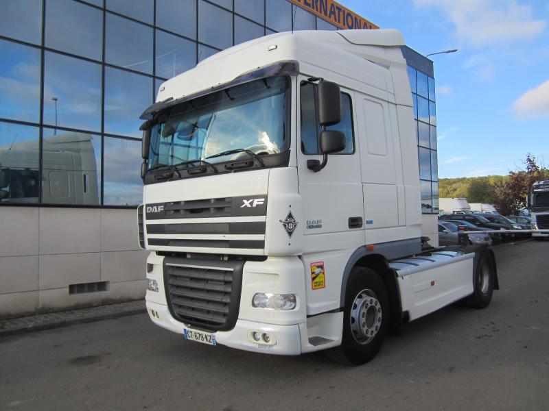 Tracteur DAF XF105 460