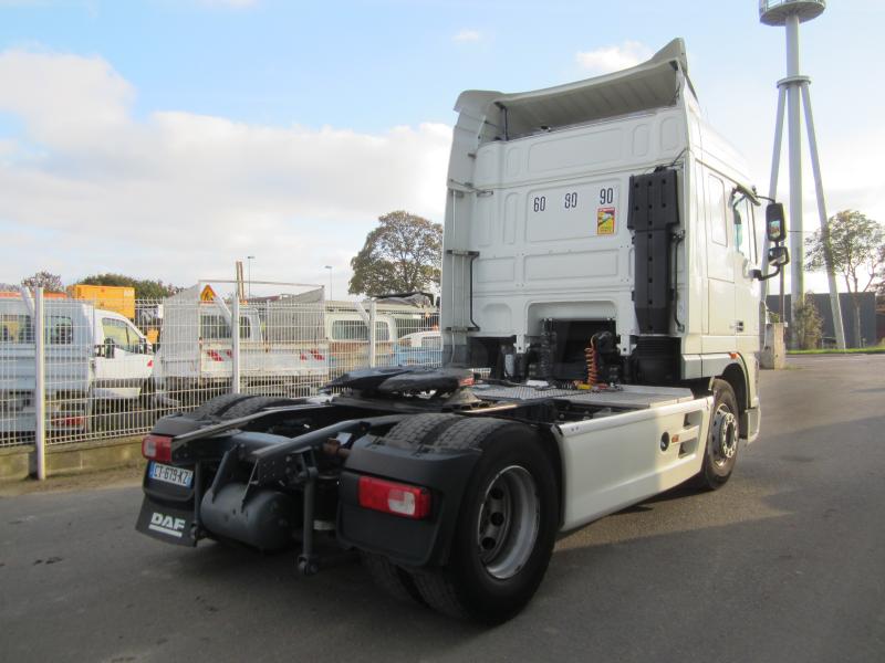 Tracteur DAF XF105 460