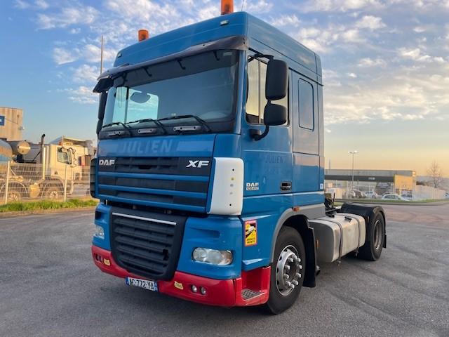 Tracteur DAF XF105 410