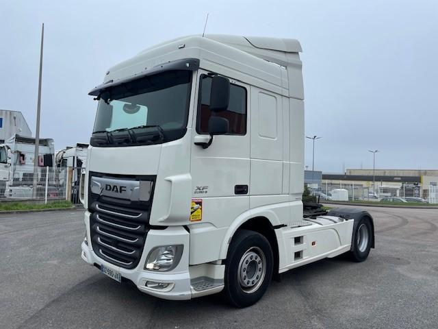 Tracteur DAF XF105 460