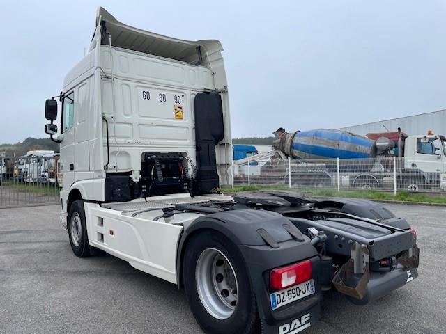 Tracteur DAF XF105 460