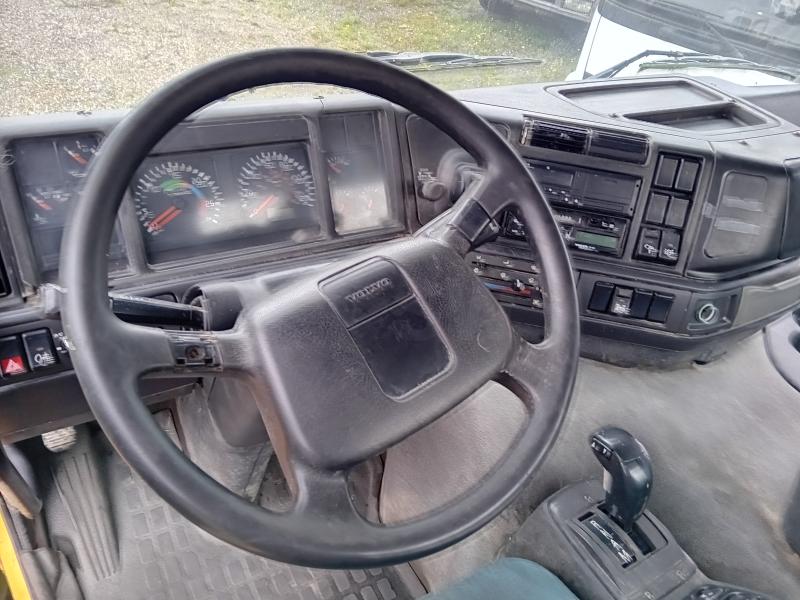 Camion Volvo FM12 380 Benne Benne arrière