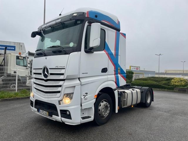 Tracteur Mercedes Actros 1845