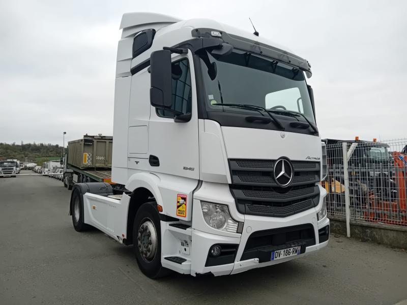 Tracteur Mercedes Actros 1845