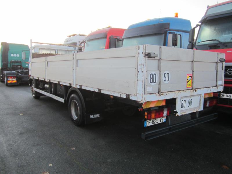 Camion Mercedes 1217 Plateau