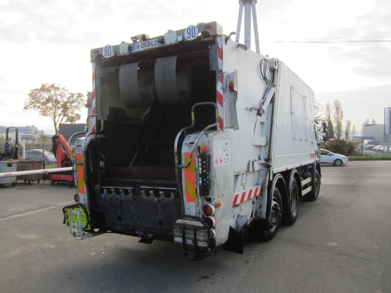 Engin de voirie Renault Premium 320 DXI Camion benne à ordures ménagères