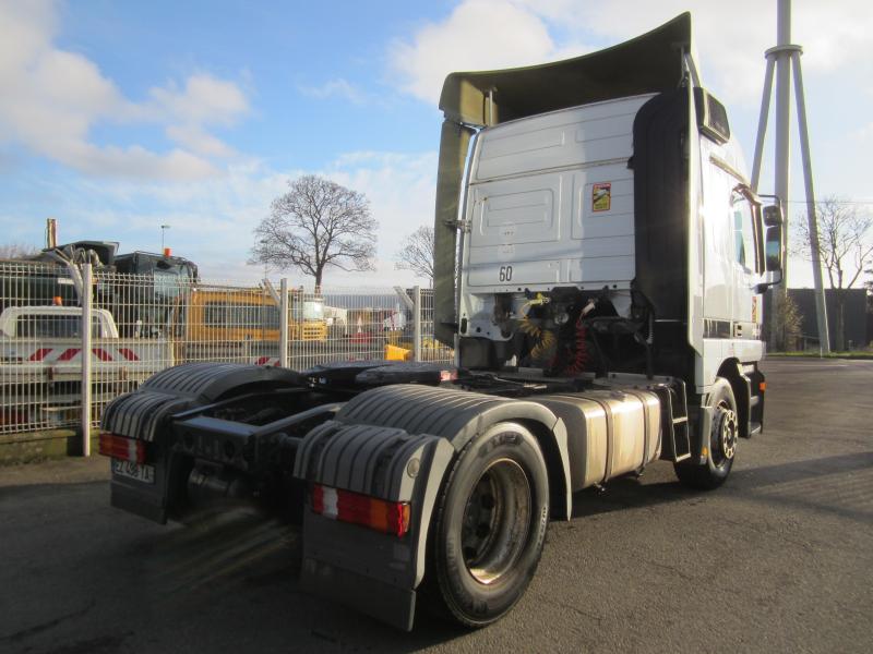 Tracteur Mercedes Actros 1831