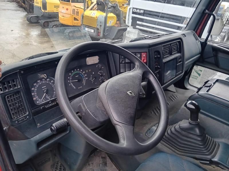 Tracteur Renault Premium 340