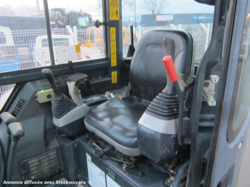 Photo Komatsu PC50MR-2  image 8/17