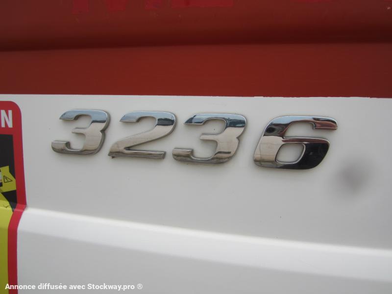 Photo Mercedes Actros 3236 image 2/16