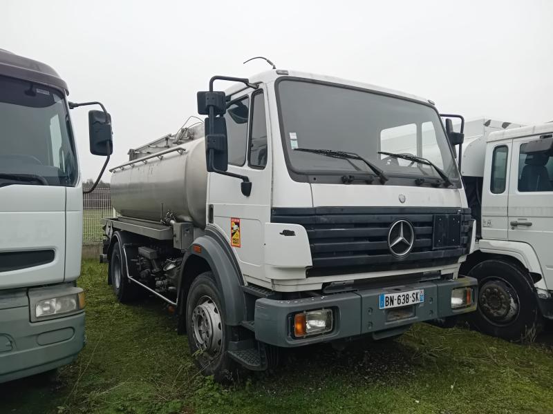 Camion Mercedes SK 1824 Citerne Produits chimiques