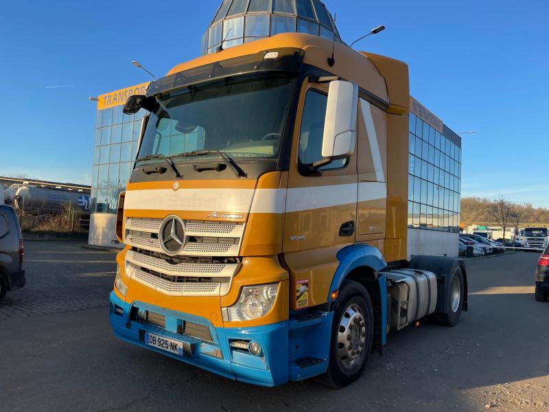 Tracteur Mercedes Actros 1845