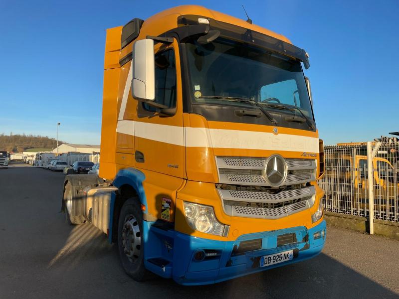 Tracteur Mercedes Actros 1845