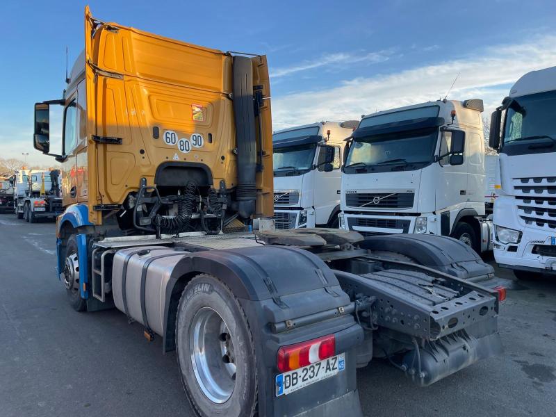 Tracteur Mercedes Actros 1845