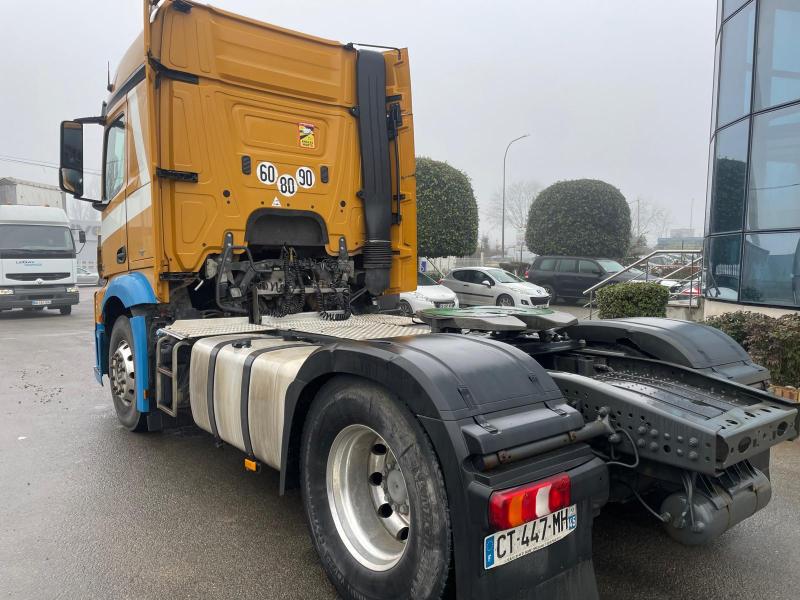 Tracteur Mercedes Actros 1845