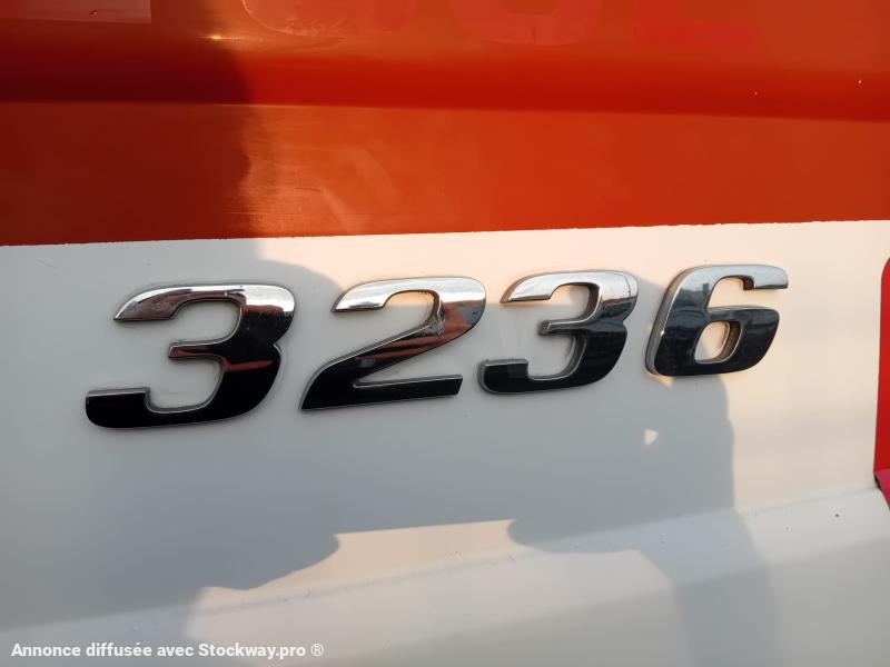 Photo Mercedes Actros 3236 image 10/12