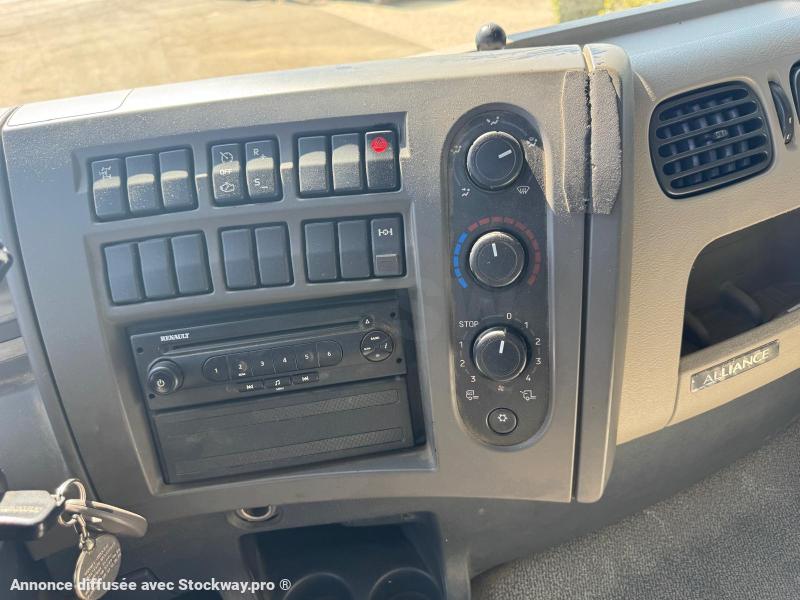 Photo Renault Premium  image 20/21