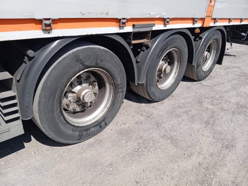 Semi-remorque Lecitrailer Plateau