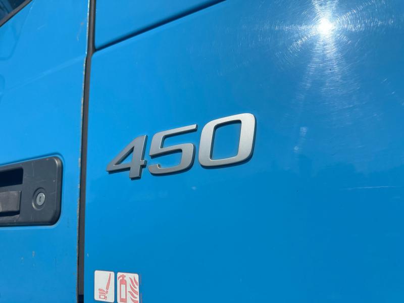 Tracteur Volvo FMX 450