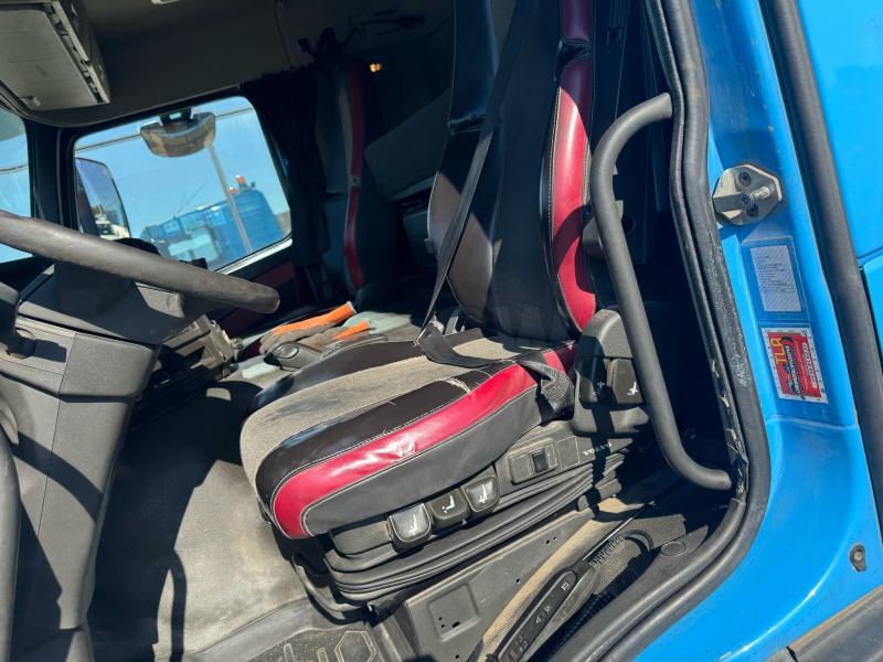 Tracteur Volvo FMX 450