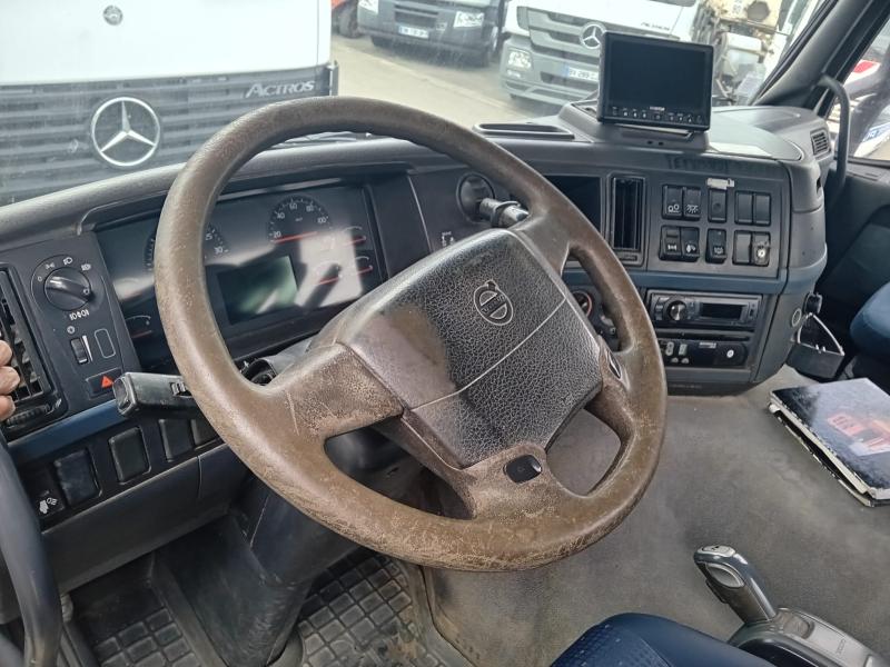 Camion Volvo FM 400 Polybenne