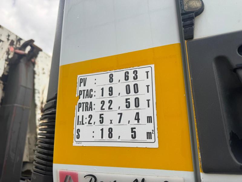 Camion Renault Kerax 270 DCI Polybenne