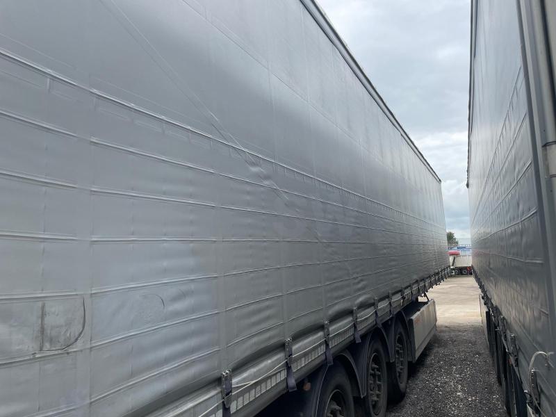 Semi-remorque Fruehauf Rideaux coulissants PLSC