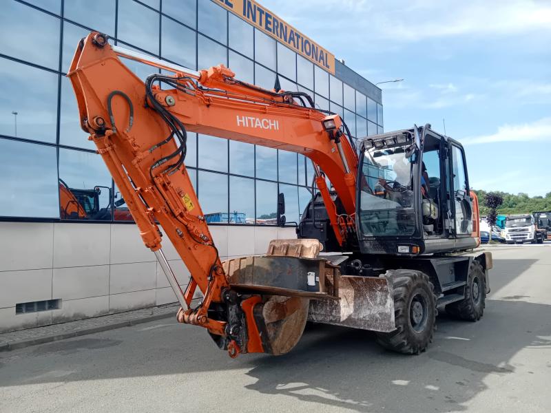 Pelle Hitachi ZAXIS 140W Pelle sur pneus