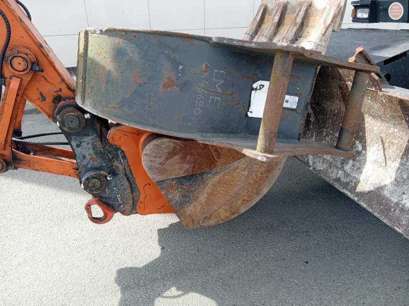Pelle Hitachi ZAXIS 140W Pelle sur pneus