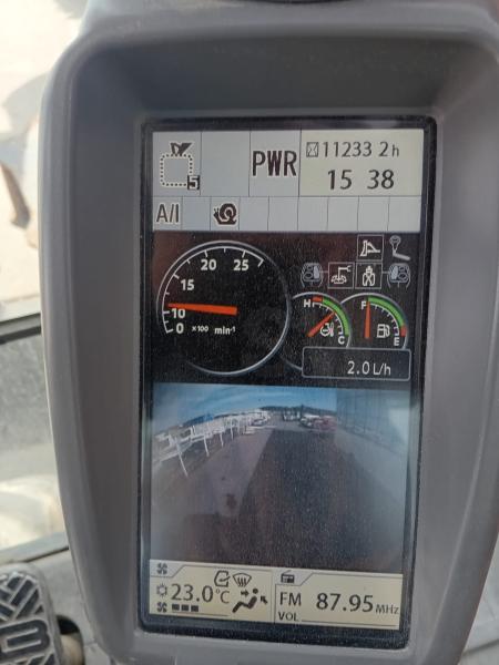 Pelle Hitachi ZAXIS 140W Pelle sur pneus