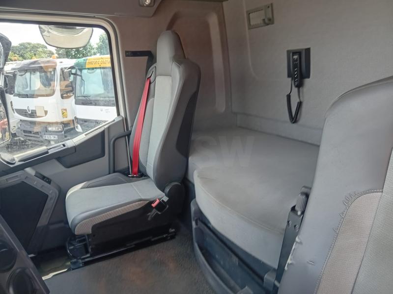 Tracteur Renault Gamme C