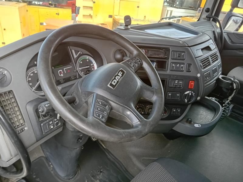 Tracteur DAF XF 460