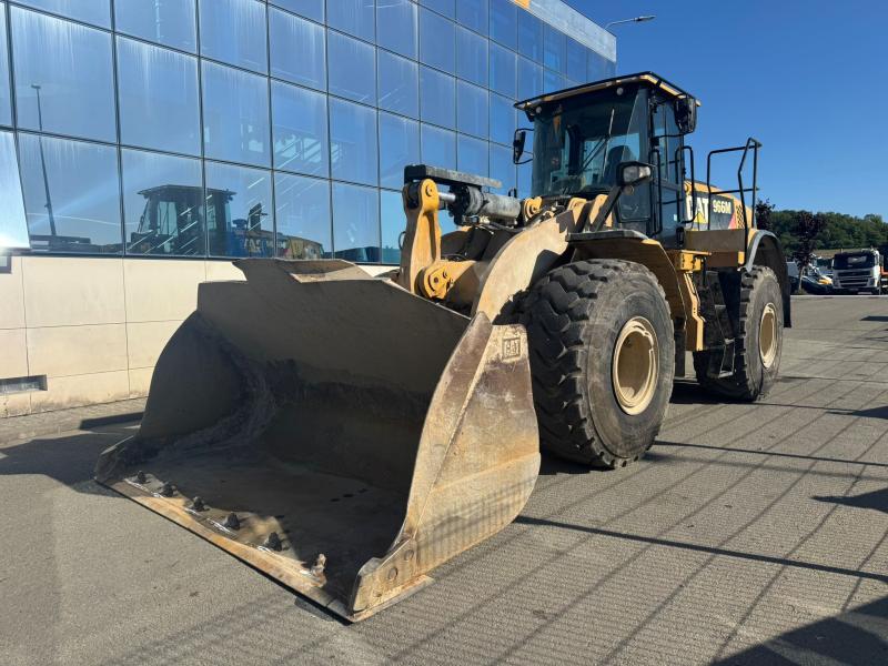 Chargeuse Caterpillar 966M Chargeuse sur pneus